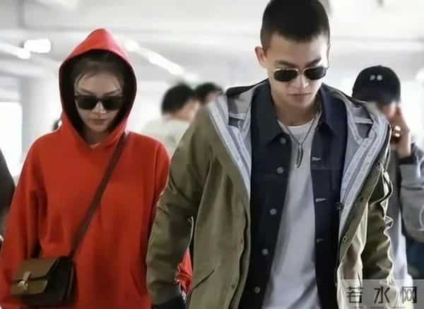 分手7年后同框，他们复合了？