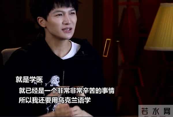 不到24小时，央媒两次点名周深，歌坛地位一览无遗，那英说对了