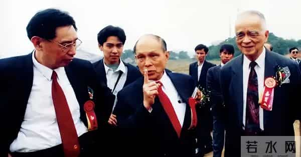 有钱也没用!火炬传递霍震霆、何超琼都来了,李嘉诚家族呢