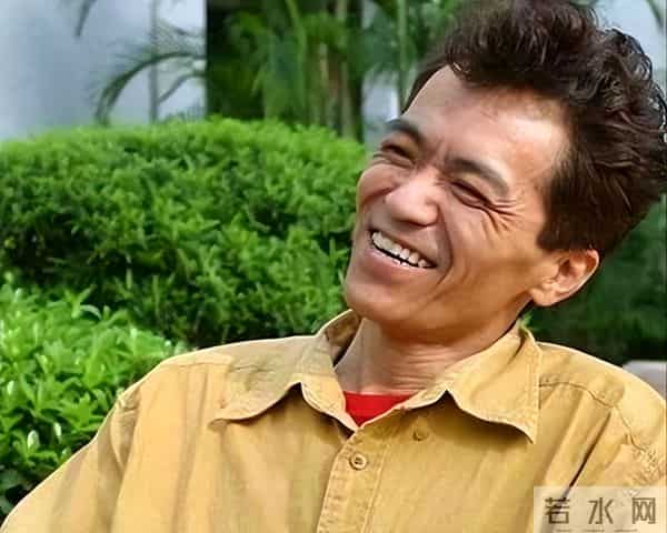 曾在央视春晚搭档潘长江，消失多年本以为退休，因病离世让人惋惜