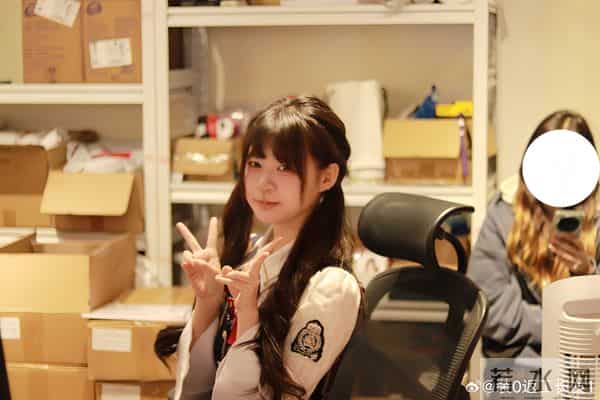 王小萌，内蒙古乌兰察布人