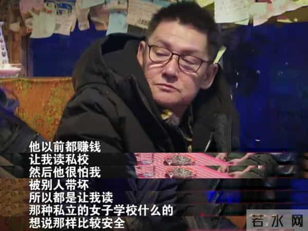 郭爸爸晒自拍，老了但精神足不像癌症患者，郭碧婷带孩子陪伴左右