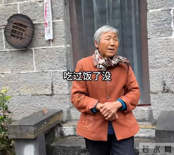 爆火仅4个月，李福贵再次让全网“刮目相看”，董宇辉的话应验了