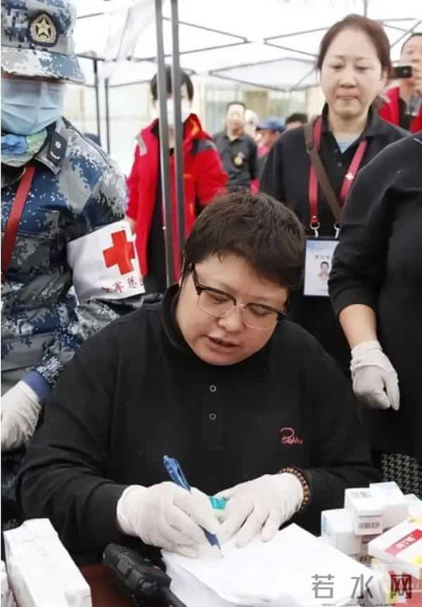 贪污上亿、假慈善?被实名举报的韩红,如今还是没有等来一声道歉