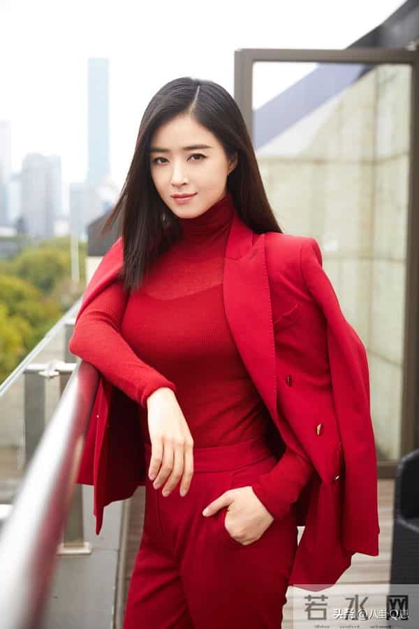 不要成为第二个大S!42岁暴瘦脱相的蒋欣崩溃大哭,给大家提了醒