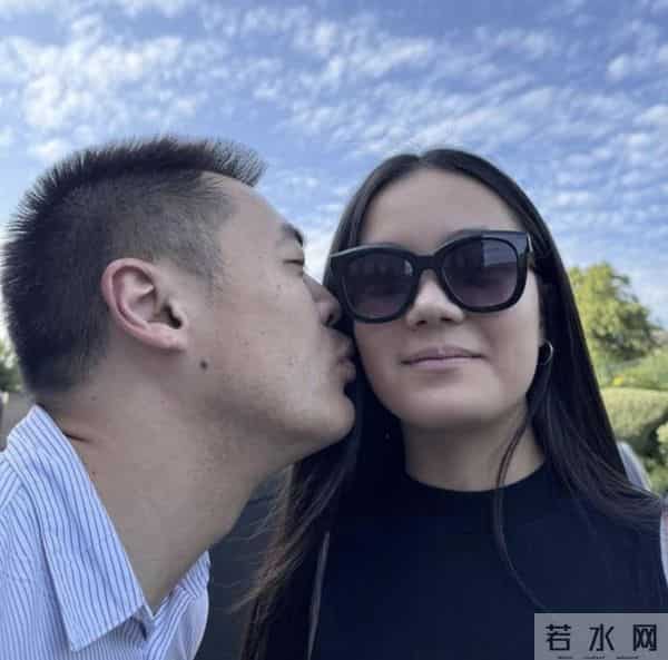 刘銮雄长子移居英国晒近照,两鬓花白身姿健硕,在当地陪子女生活