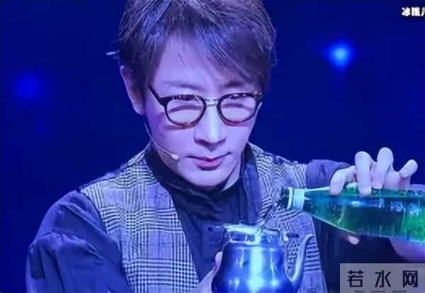 刘谦近况曝光,抗癌不到一年,“不良嗜好”已戒掉,憔悴到认不出