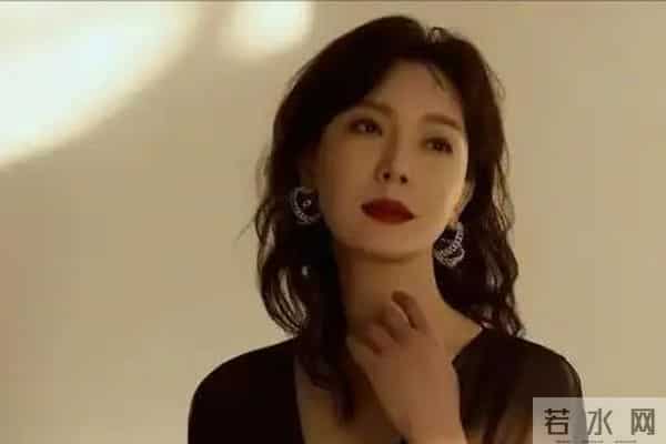 陈数首谈14年婚姻，盲目听从丈夫安排，身患重病后现状如何？