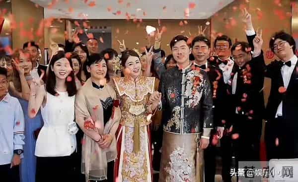 《最好的我们》张平朱瑶师生组官宣结婚,谭松韵刘昊然送祝福