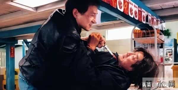 生龙活虎的李连杰、洪金宝,疑血液净化?日赚百万真成冰山一角