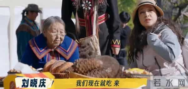 别再闭着眼睛猛夸刘晓庆“年轻”了,她是真的已经老了