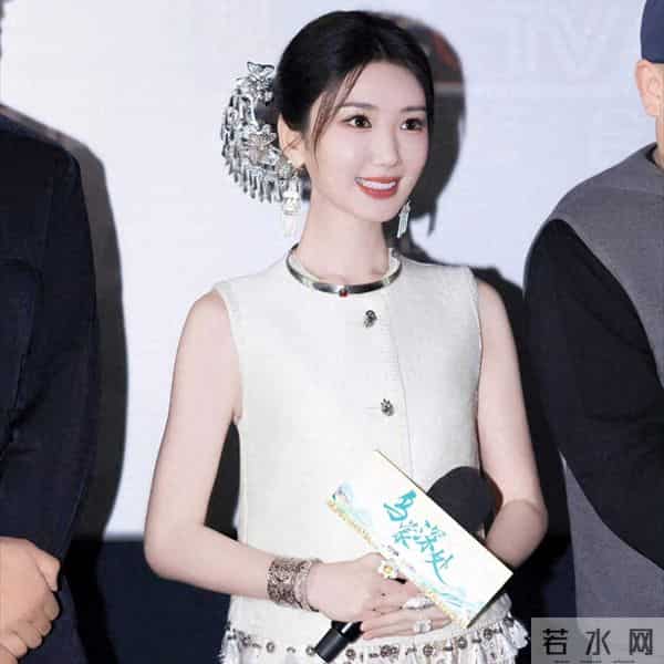 与陈晓结婚传闻真相大白1个多月，毛晓彤近况曝光，一切并不意外