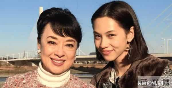 台湾出生定居日本，42岁结婚6年离婚，97岁母亲仍把翁倩玉当女孩