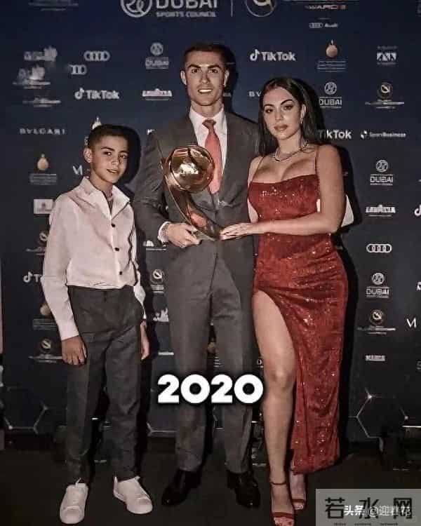 天啊C罗儿子 近两年变化太大 跳跃式生长 继承父亲颜值和身高 太帅了