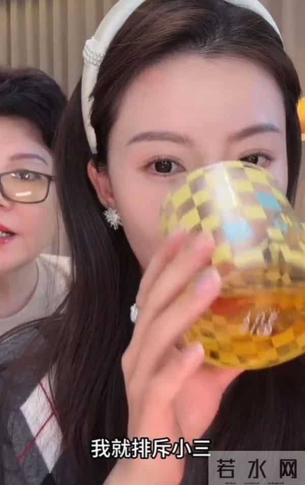 离婚一个月，猴哥前妻不再隐忍！公开回应被指小三，她不是软柿子