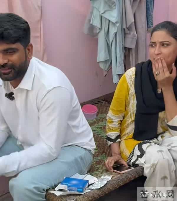 苏美拉向李超群借750元 他没借也没回信息 李超群直播回应这个事