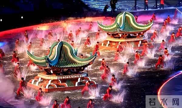 港娱这一夜,64岁的刘德华,将娱乐圈人情世故江湖地位彻底体现