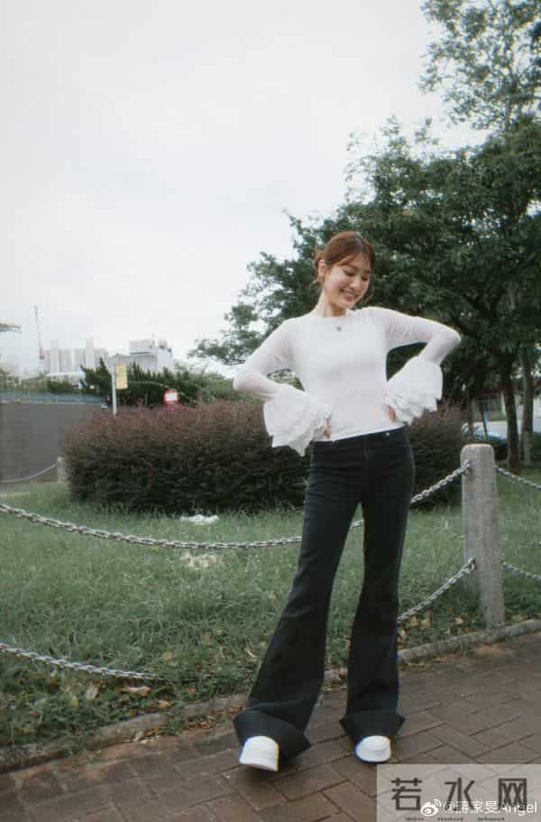 TVB上位小花获好友庆生！去年突然低调大婚，婚后多次被传有孕