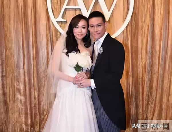 突发!香港知名男星被曝婚内出轨,前一天还在和妻子秀恩爱