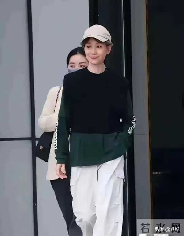 难以相信!她已经61岁了,看起来竟然像三四十岁的样子!