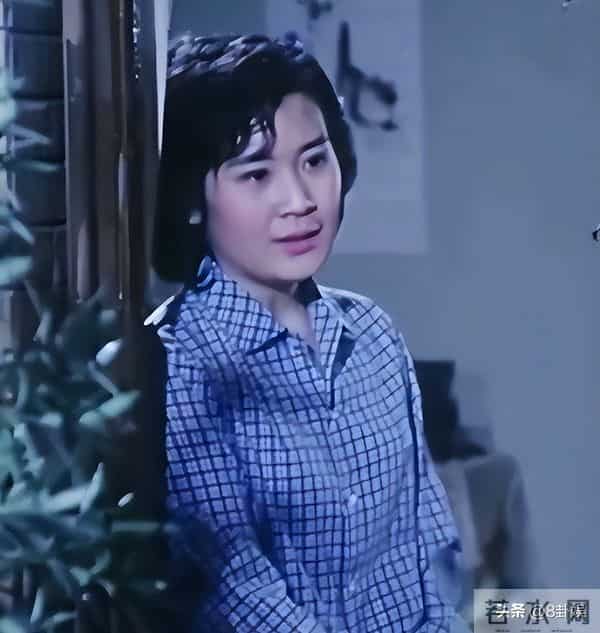 她是著名国家一级演员,享“正军级”待遇,却曾被丈夫嫌弃演戏
