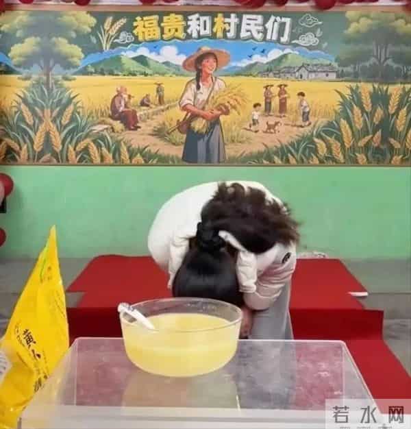 爆火仅4个月，李福贵再次让全网“刮目相看”，董宇辉的话应验了