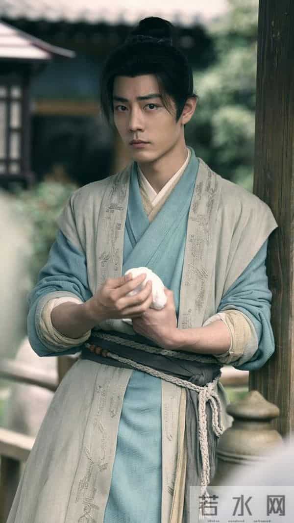 央视“点名”才几天，肖战因一个举动，再令杨紫和所有人刮目相看