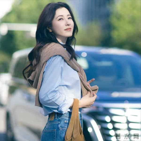 被称中戏第一美却至今未婚,48岁事业停摆后,农村种地还乐在其中