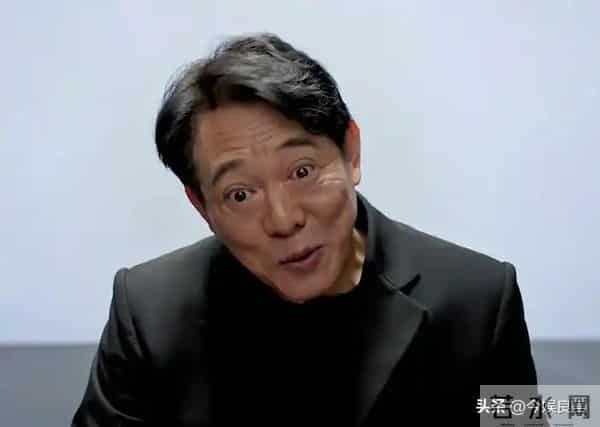 李连杰“脱衣辟谣”上热搜：没换过心脏！揭开“一夜回春”的秘密