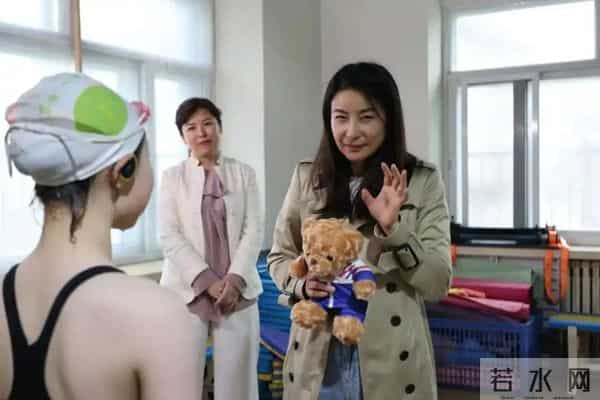 霍震霆没想到，官宣新身份没多久，儿媳郭晶晶再次让阔太圈沉默了