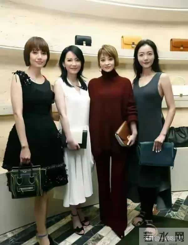 50岁梅婷新剪了波波头年轻25岁,穿毛衣+阔腿裤,美得像换了个人