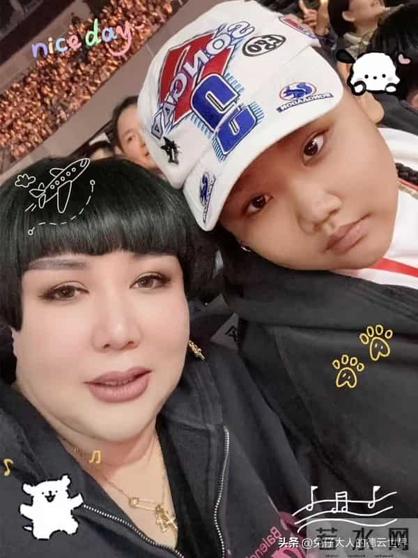 德云社董事长王惠发文,晒合影、送祝福,文案直接,岳云鹏是独宠