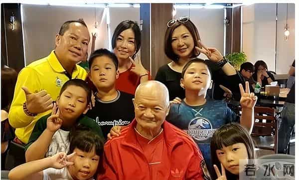 30位情妇、60辆豪车,有钱人的生活能有多奢淫?比赌王过得还潇洒