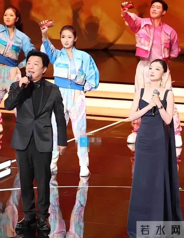 金鸡这一夜,妖艳四射的宋茜和周冬雨,败给了全&39;裹&39;出镜的万茜