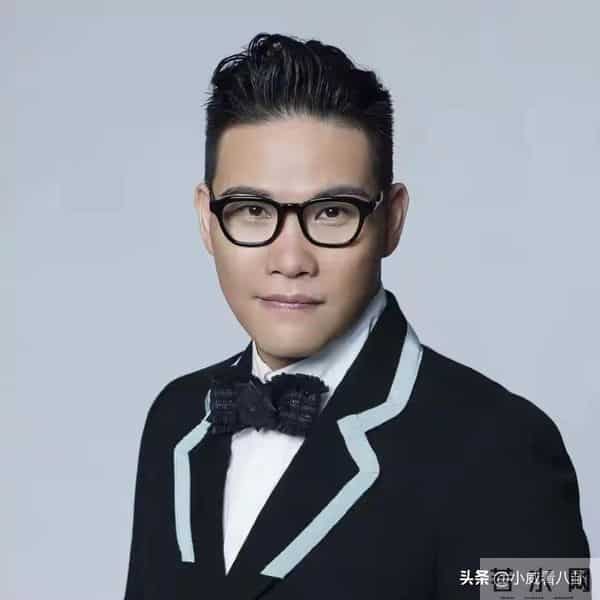 突发!香港知名男星被曝婚内出轨,前一天还在和妻子秀恩爱