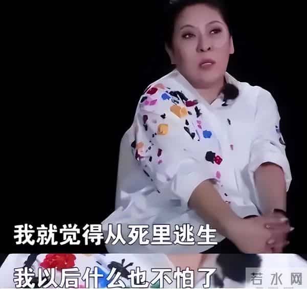向佑彻底没救了!现身南昌酒吧,新交的女友又胖又颓,烟酒不离手