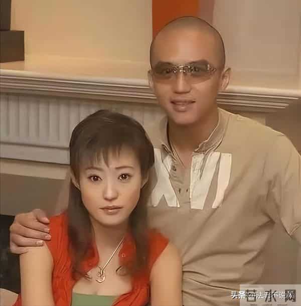 被辛芷蕾反击后,“一言不发”的郝蕾,终于不再顾忌所谓的体面!