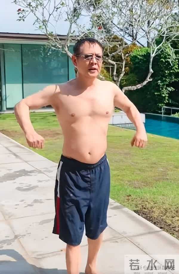 冲上热搜! 62岁李连杰回春20年引爆传闻! 脱衣亲自回应