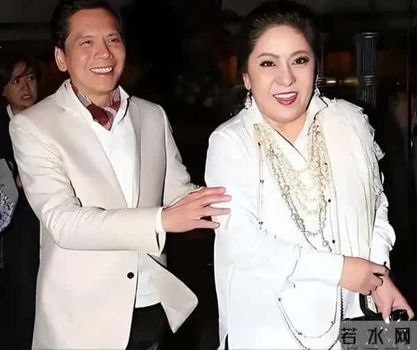 向佑彻底没救了!现身南昌酒吧,新交的女友又胖又颓,烟酒不离手