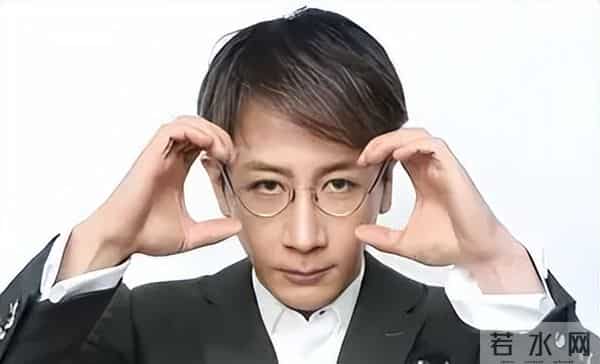 刘谦近况曝光,抗癌不到一年,“不良嗜好”已戒掉,憔悴到认不出