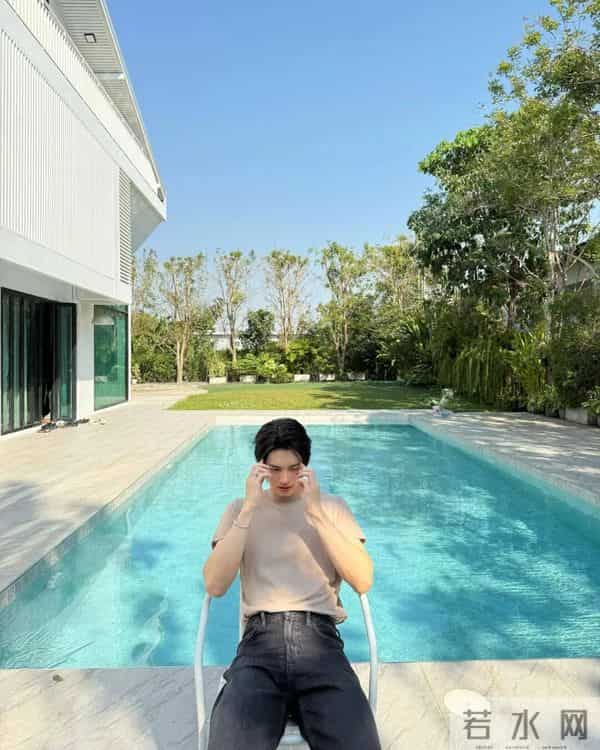 泰国当红男演员Win,终于肯脱了!