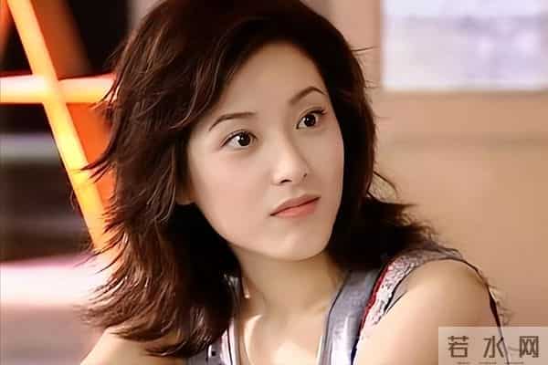 被称中戏第一美却至今未婚,48岁事业停摆后,农村种地还乐在其中