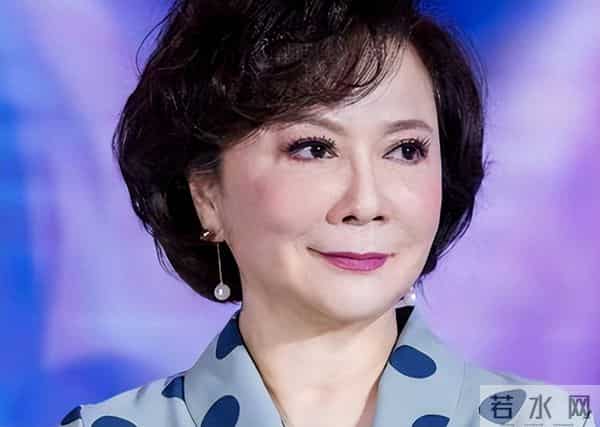 原来他就是蔡明的儿子，39岁才华出众，却是蔡明最大的“心病”