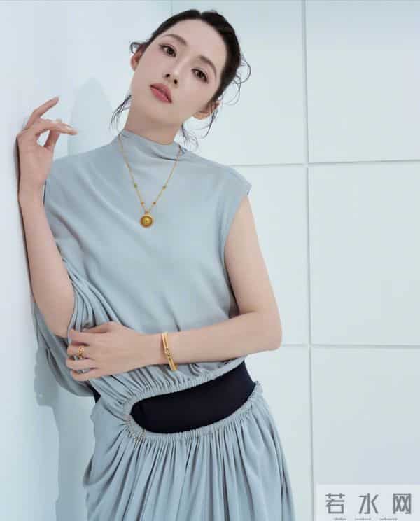 郭碧婷最新杂志拍摄，表现力超强，每一张都独特又美丽！