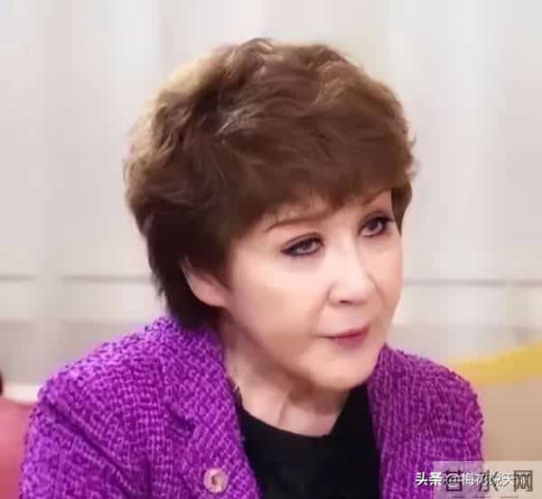 52年后,78岁丁佩终于说出真相:李小龙在我床上倒了12分钟!