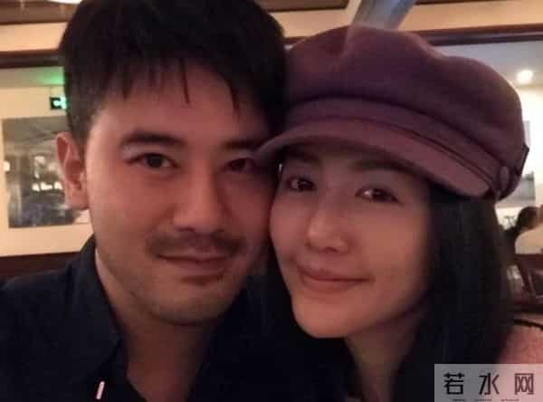 他娶了摇滚女神谭维维,婚后靠她赚钱养家,儿女双全生活太幸福
