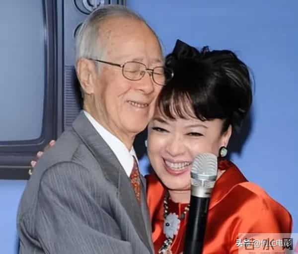 台湾出生定居日本，42岁结婚6年离婚，97岁母亲仍把翁倩玉当女孩