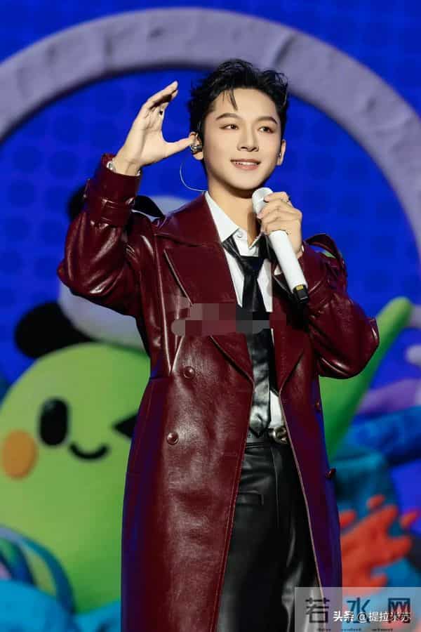 花少7的售后来的真快,让人感到无比自豪!超哥去看张晚意音乐节