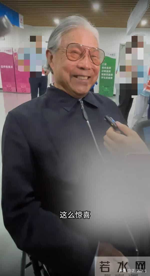 霍震霆称郭晶晶全运会火炬手没有告诉自己 一提儿媳就笑得合不拢嘴