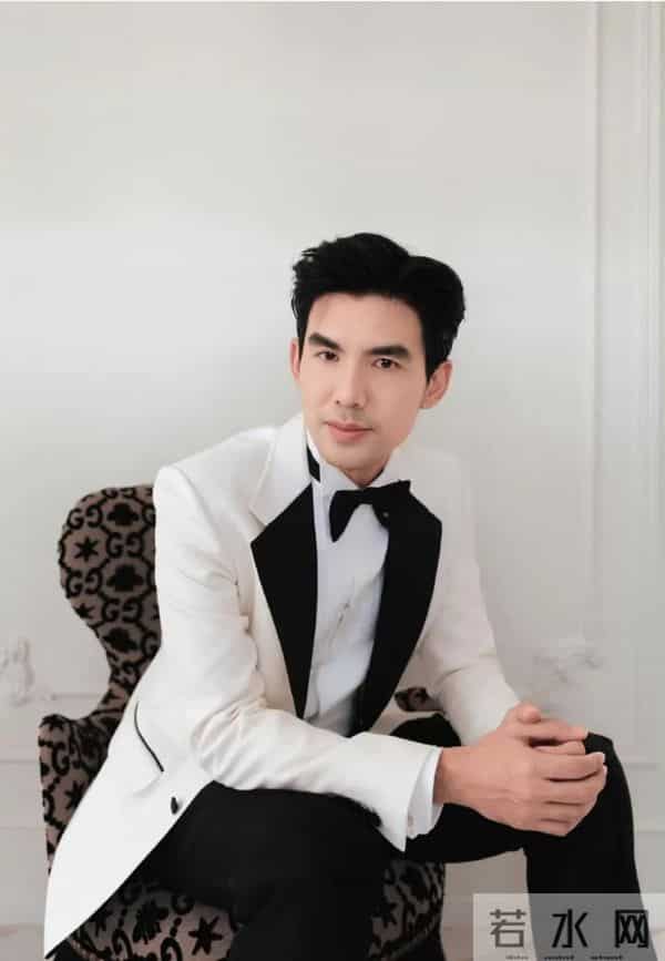 泰星Mai和Ter低调举行婚礼,上演头纱吻,好闺蜜MintC抢到捧花